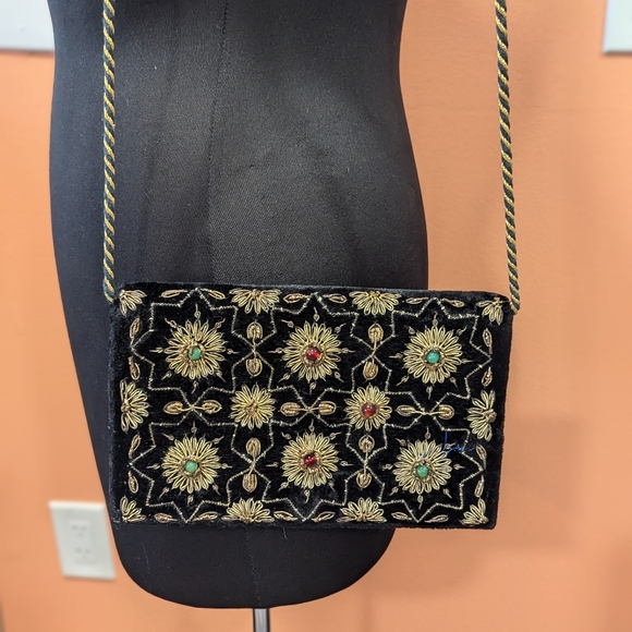 Vintage 70s Velvet Embroidered Handbag Gypsy Hippie Flap Shoulder Bag Clutch - Picture 4 of 15